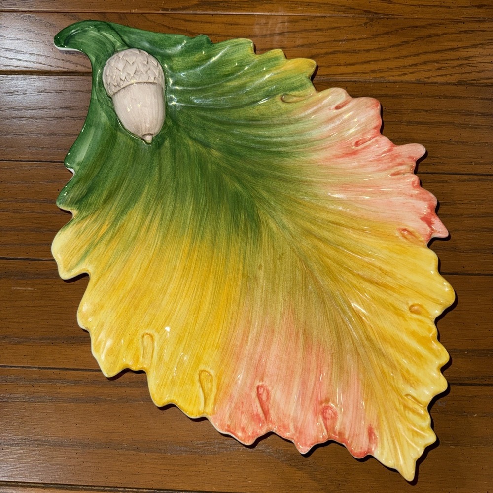 Vintage Large Italian Ceramic Leaf/Acorn Platter. #2338. Made In‎ Italy